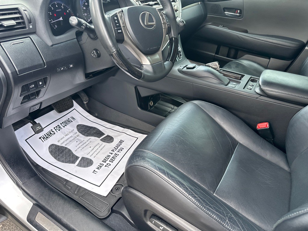 2013 Lexus RX Image 17