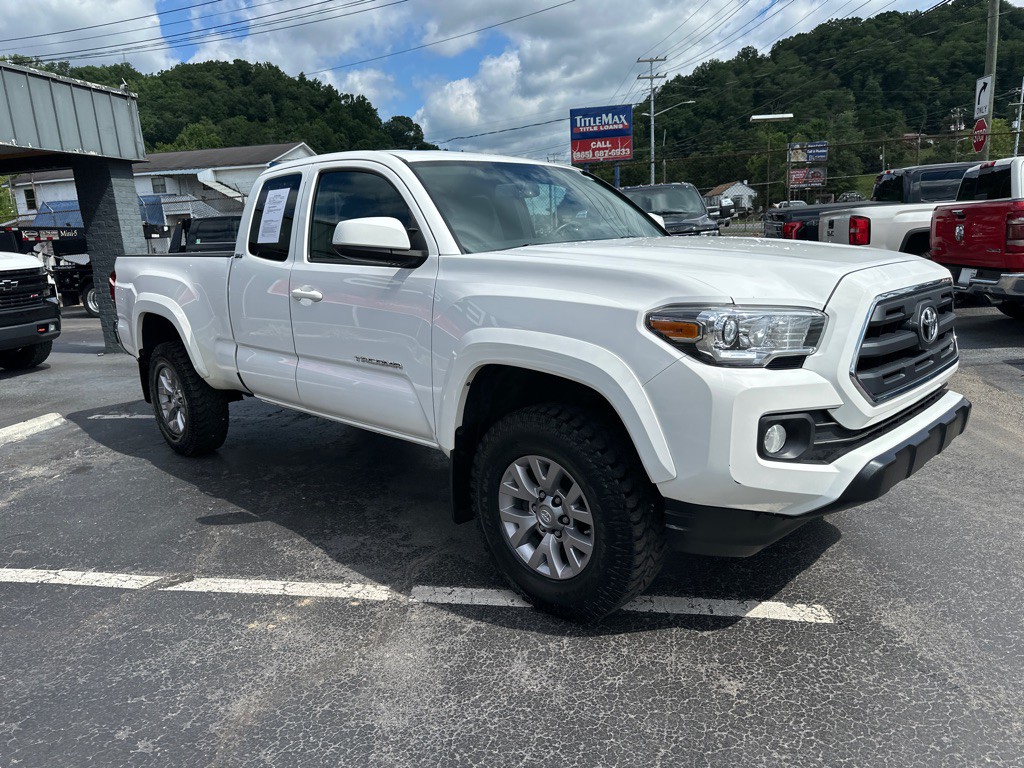2016 Toyota Tacoma Image 5