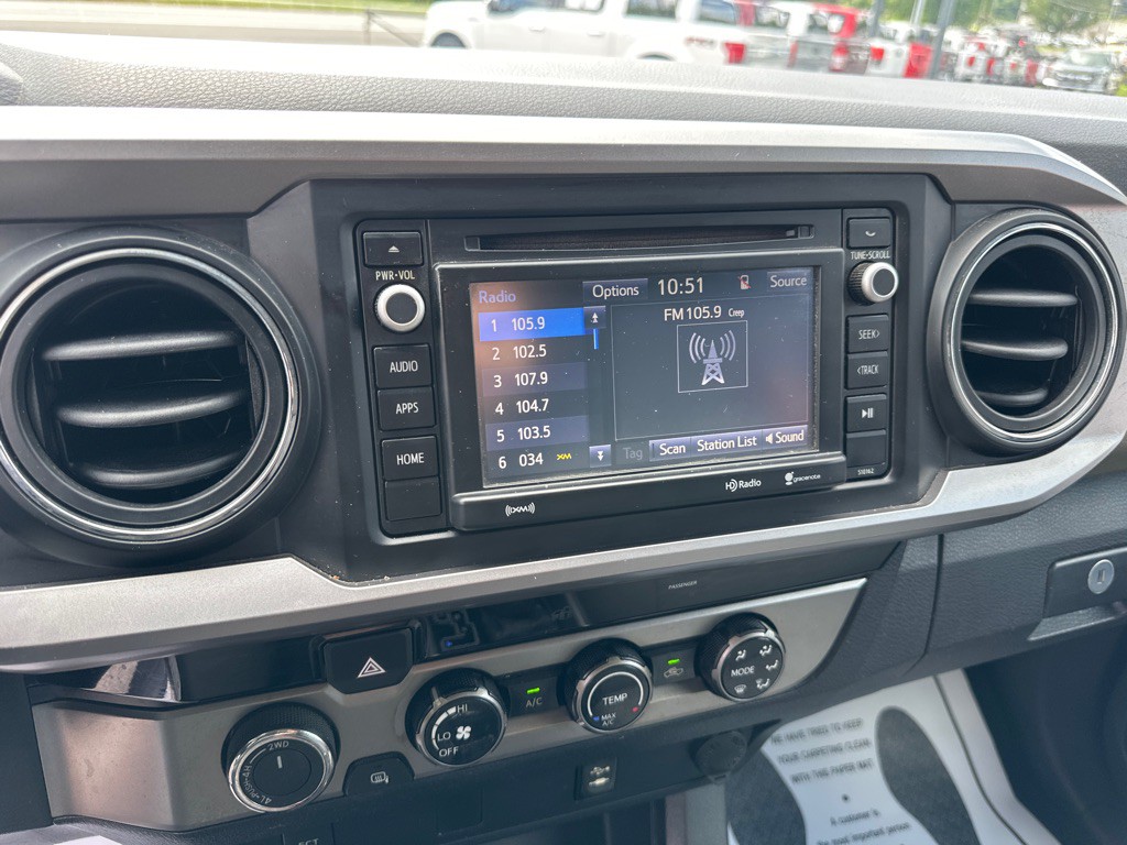 2016 Toyota Tacoma Image 15