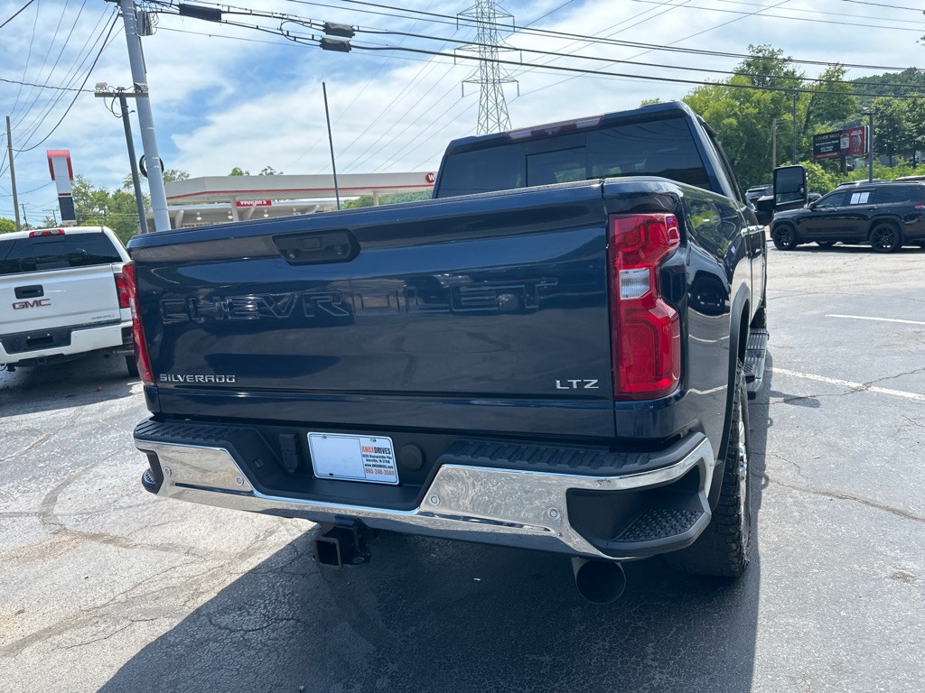 2020 Chevrolet Silverado 1500 Image 3