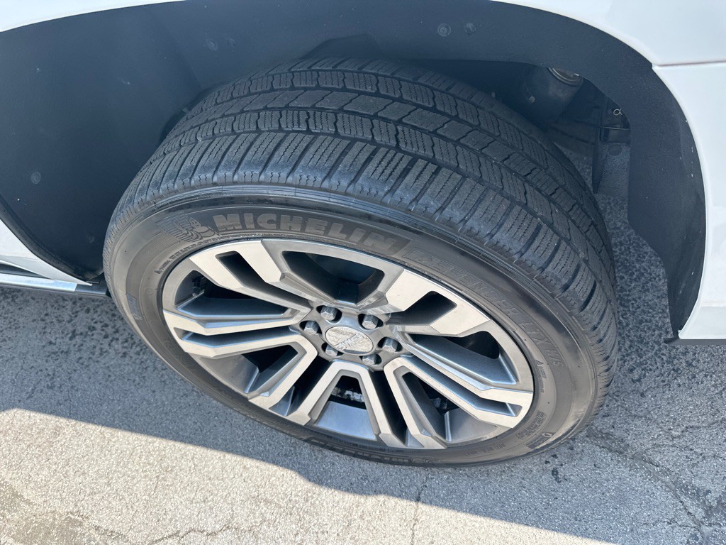 2019 GMC Yukon Image 13