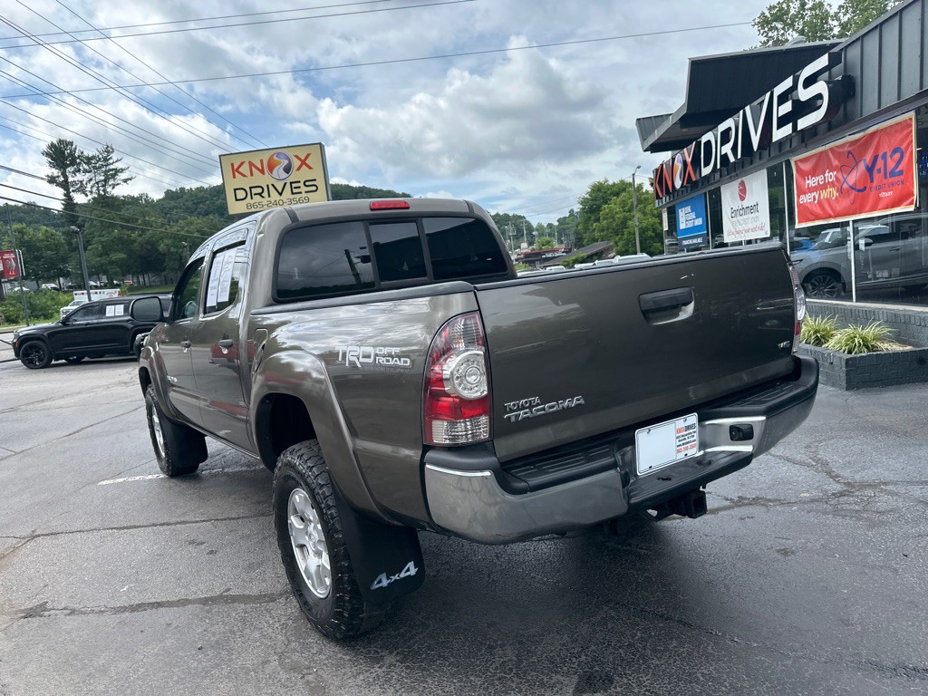 2013 Toyota Tacoma Image 2