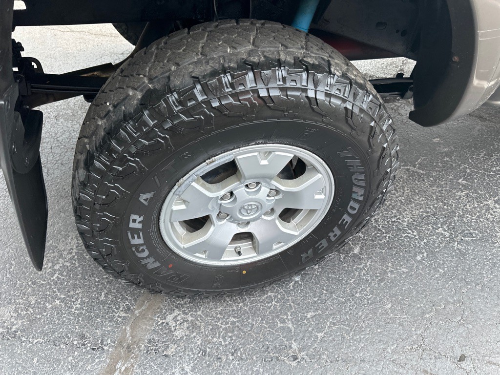 2013 Toyota Tacoma Image 10