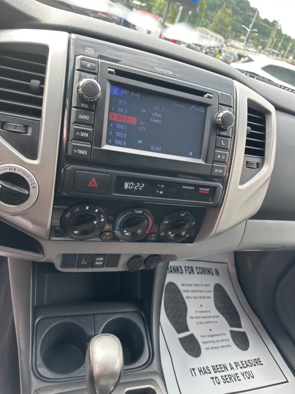 2013 Toyota Tacoma Image 16