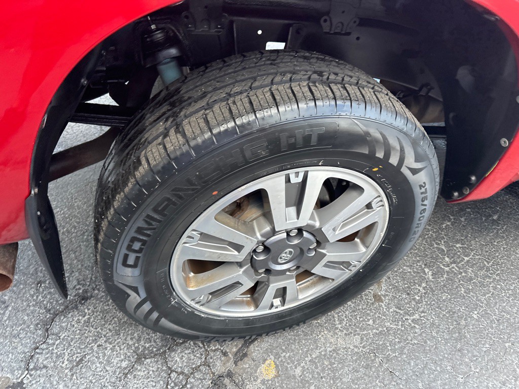 2012 Toyota Tundra Image 11
