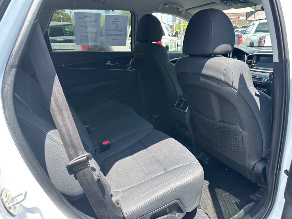 2019 Kia Sorento Image 9