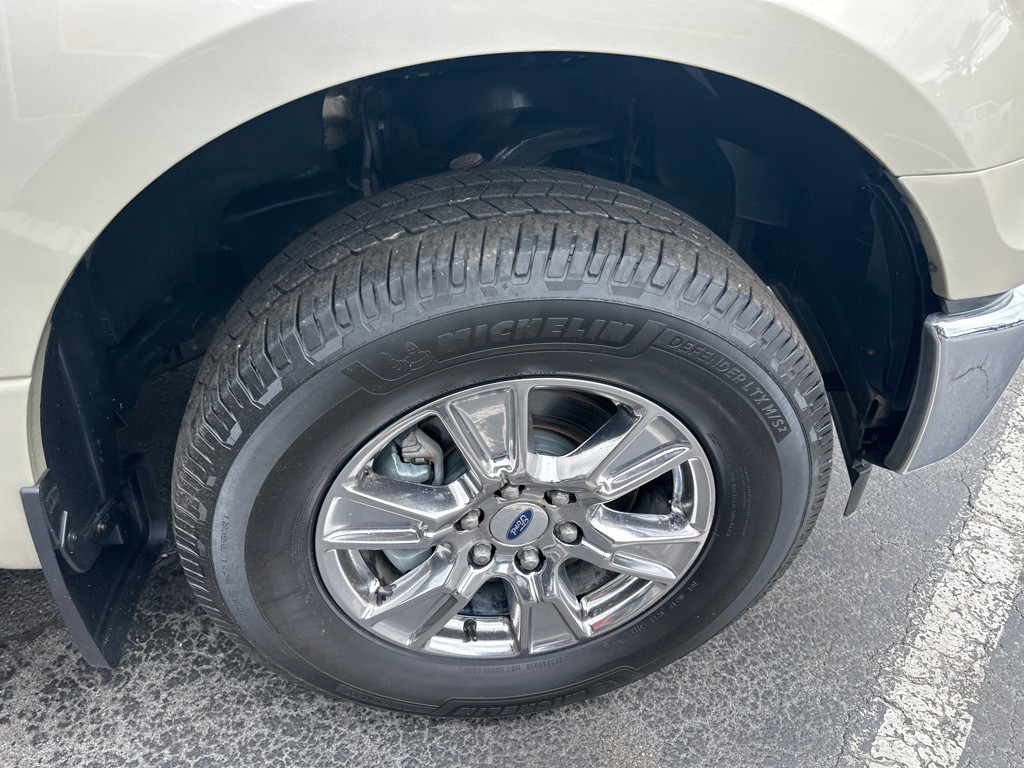 2017 Ford F-150 Image 6