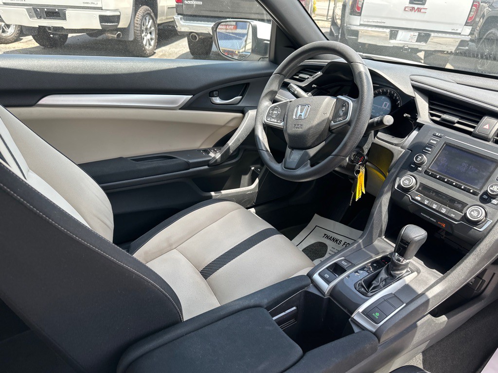 2018 Honda Civic Image 10