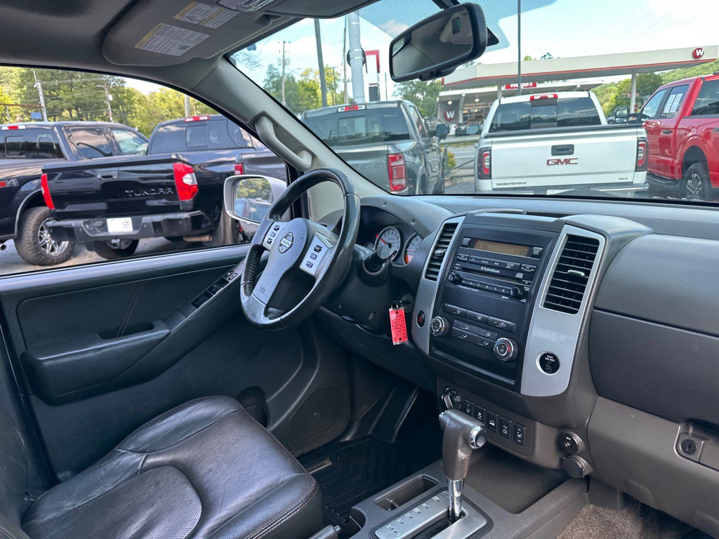 2012 Nissan Frontier Image 8