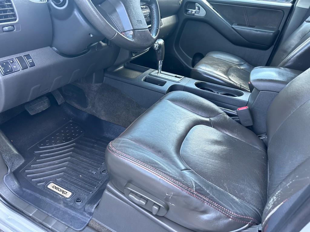 2012 Nissan Frontier Image 13