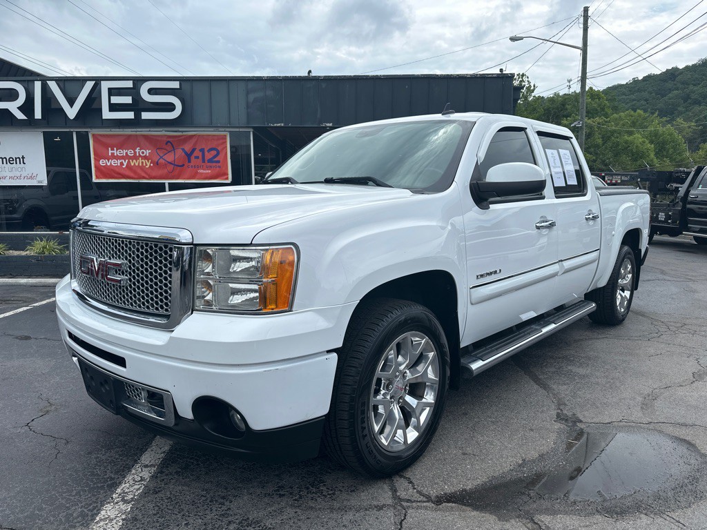 2009 GMC Sierra Image 1