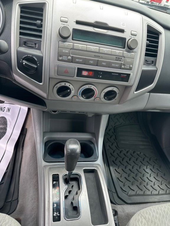 2011 Toyota Tacoma Image 15