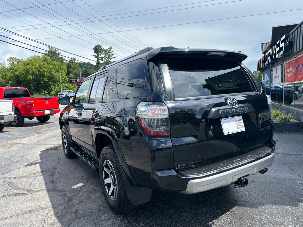 2018 Toyota 4Runner Image 2