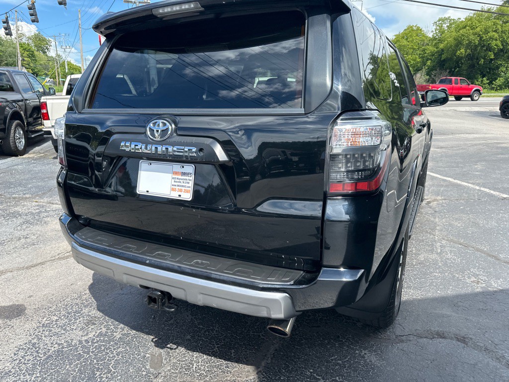 2018 Toyota 4Runner Image 3