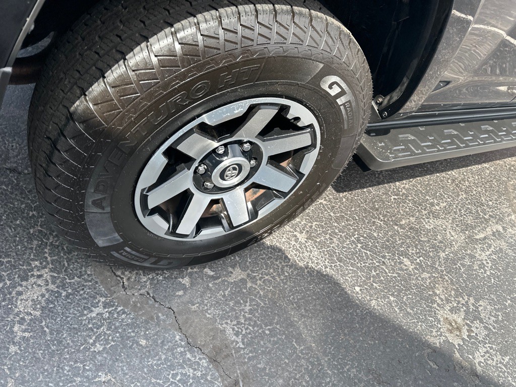 2018 Toyota 4Runner Image 13