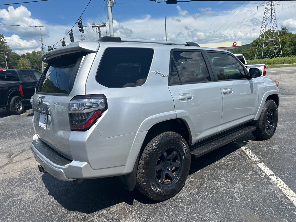 2018 Toyota 4Runner Image 4