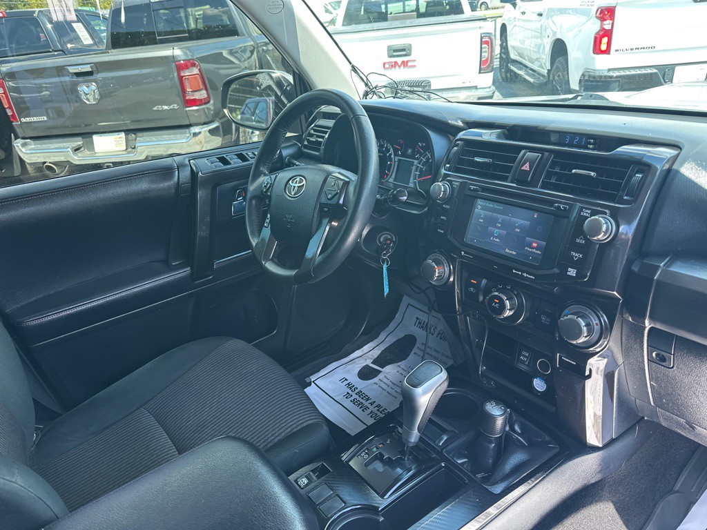 2018 Toyota 4Runner Image 9