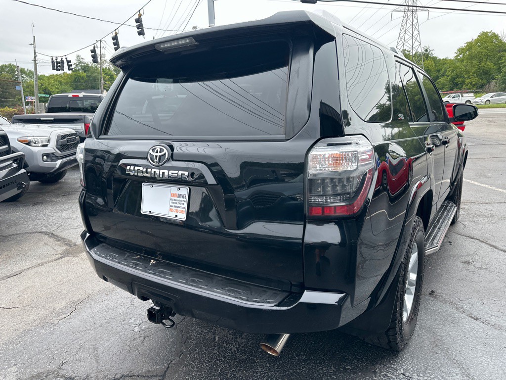 2017 Toyota 4Runner Image 3