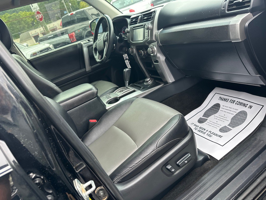 2017 Toyota 4Runner Image 7