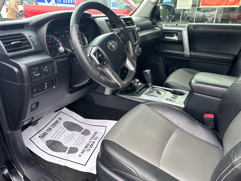 2017 Toyota 4Runner Image 15