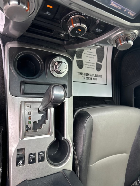 2017 Toyota 4Runner Image 17
