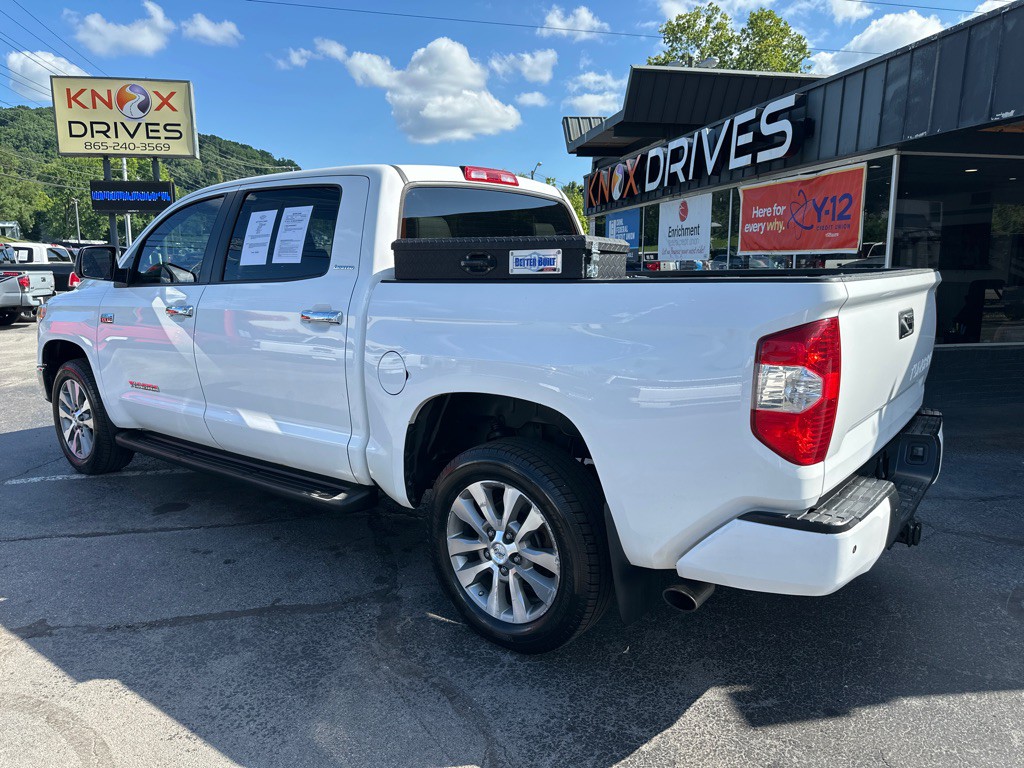 2017 Toyota Tundra Image 2