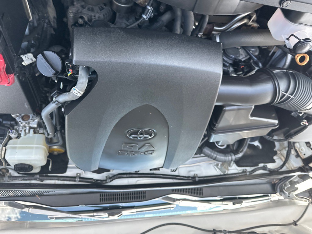2017 Toyota Tacoma Image 20