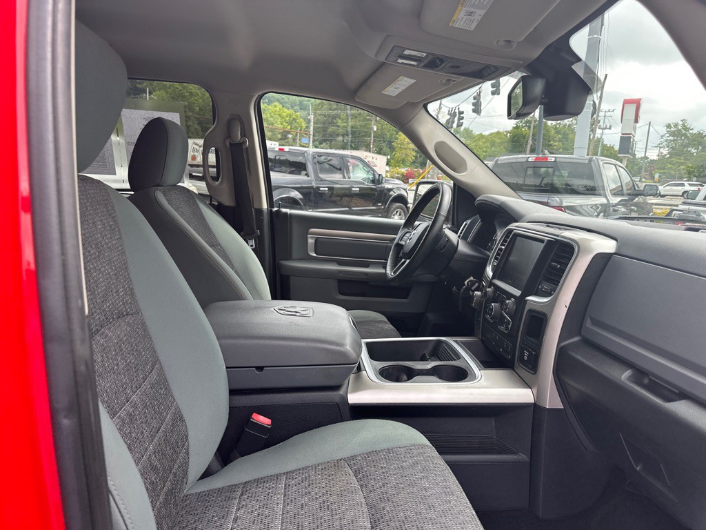 2016 RAM 1500 Image 10