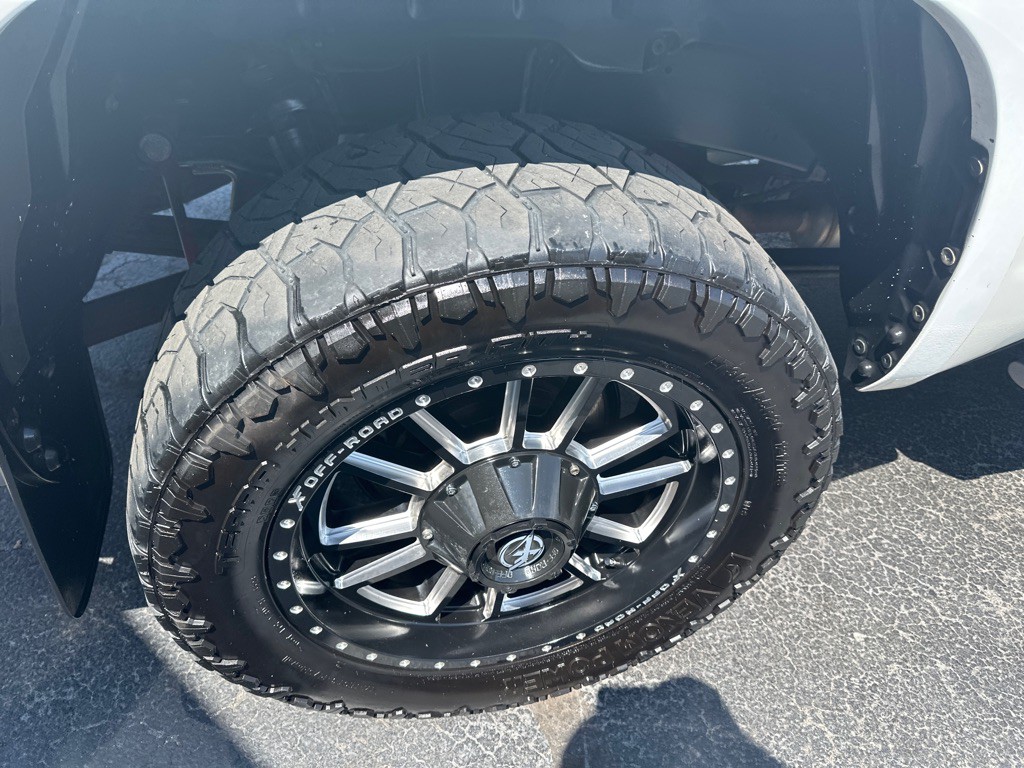 2016 Toyota Tundra Image 13