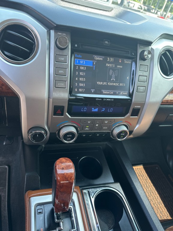 2016 Toyota Tundra Image 18