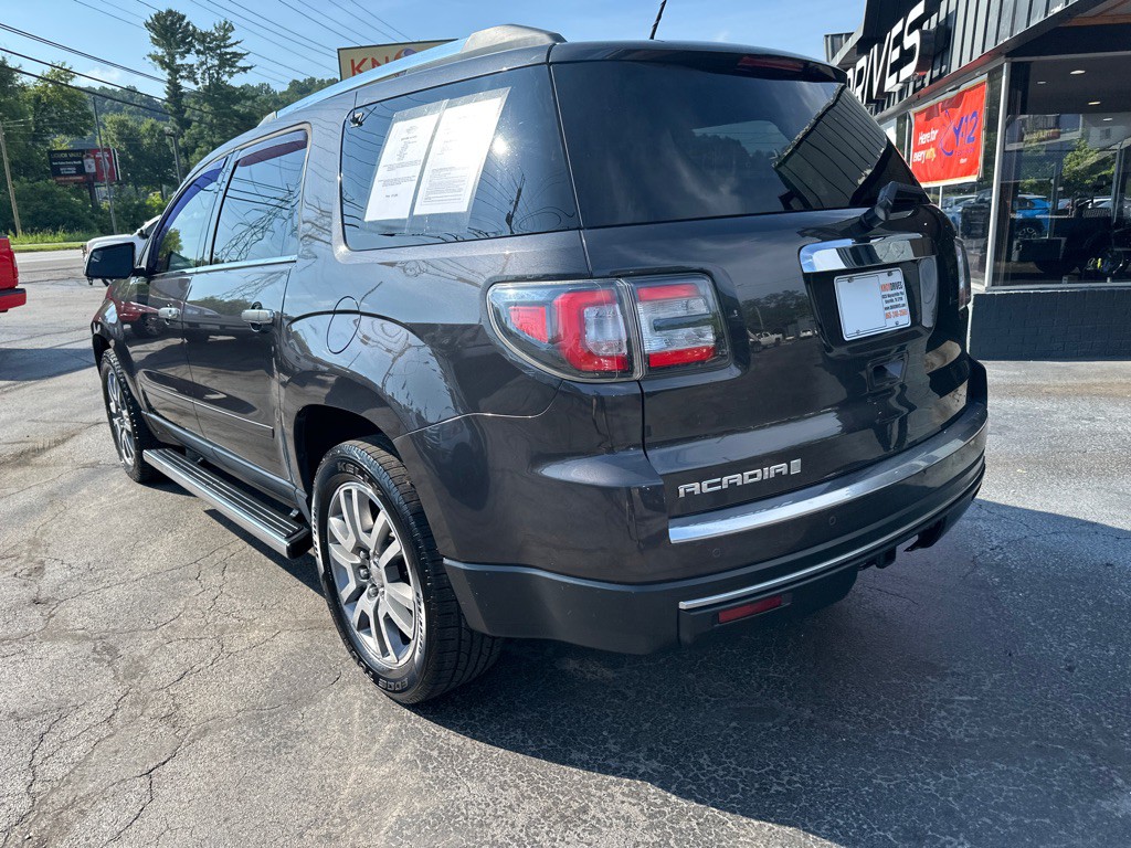2015 GMC Acadia Image 2