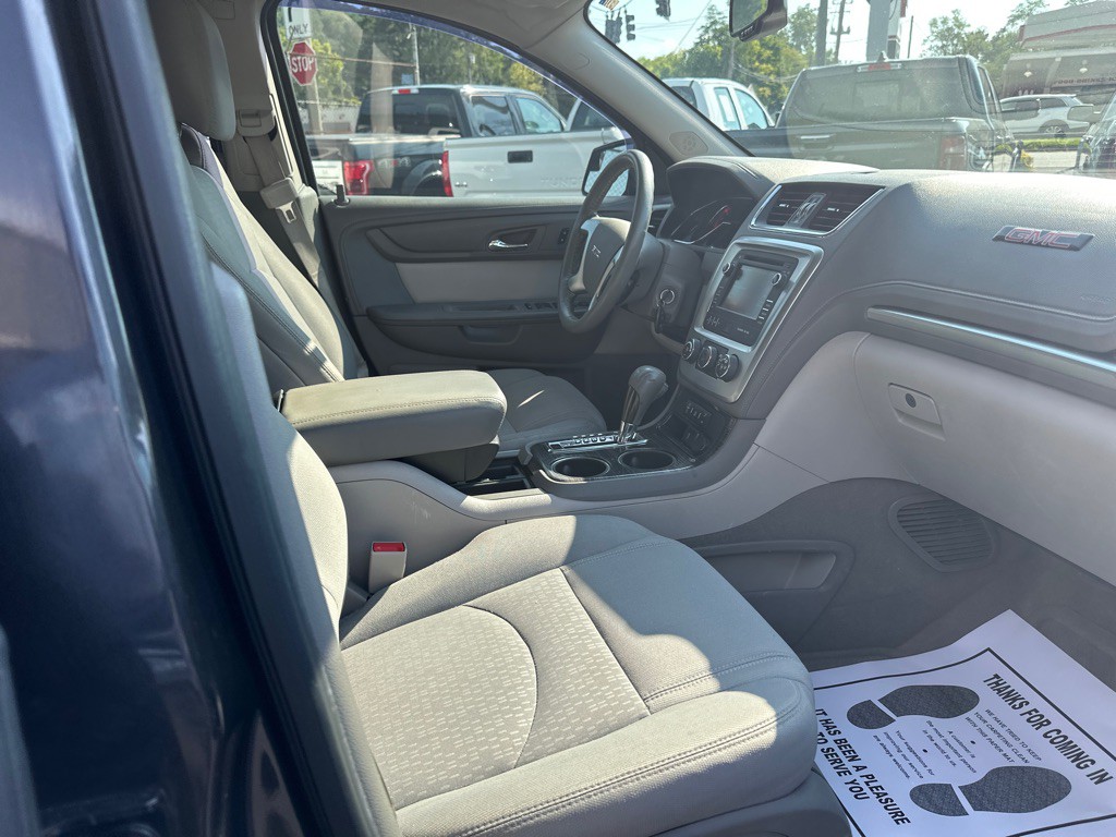 2015 GMC Acadia Image 8
