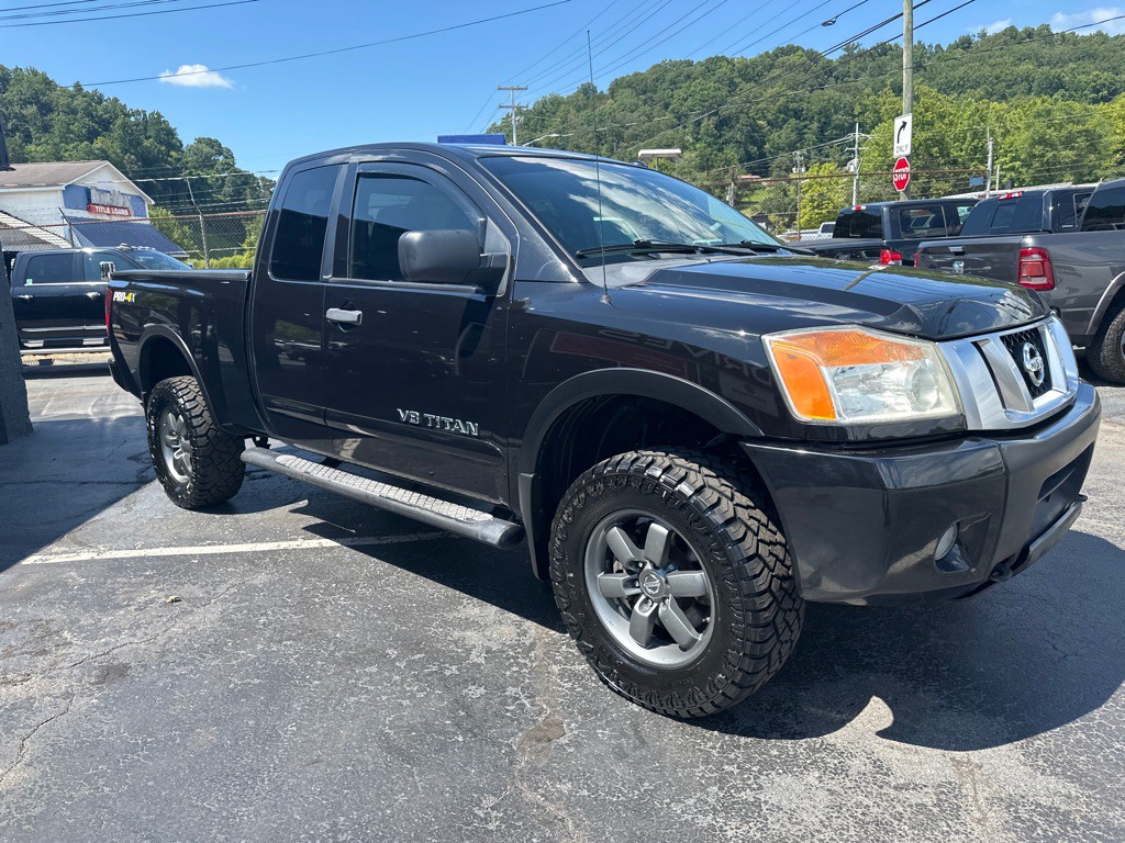2013 Nissan Titan Image 5
