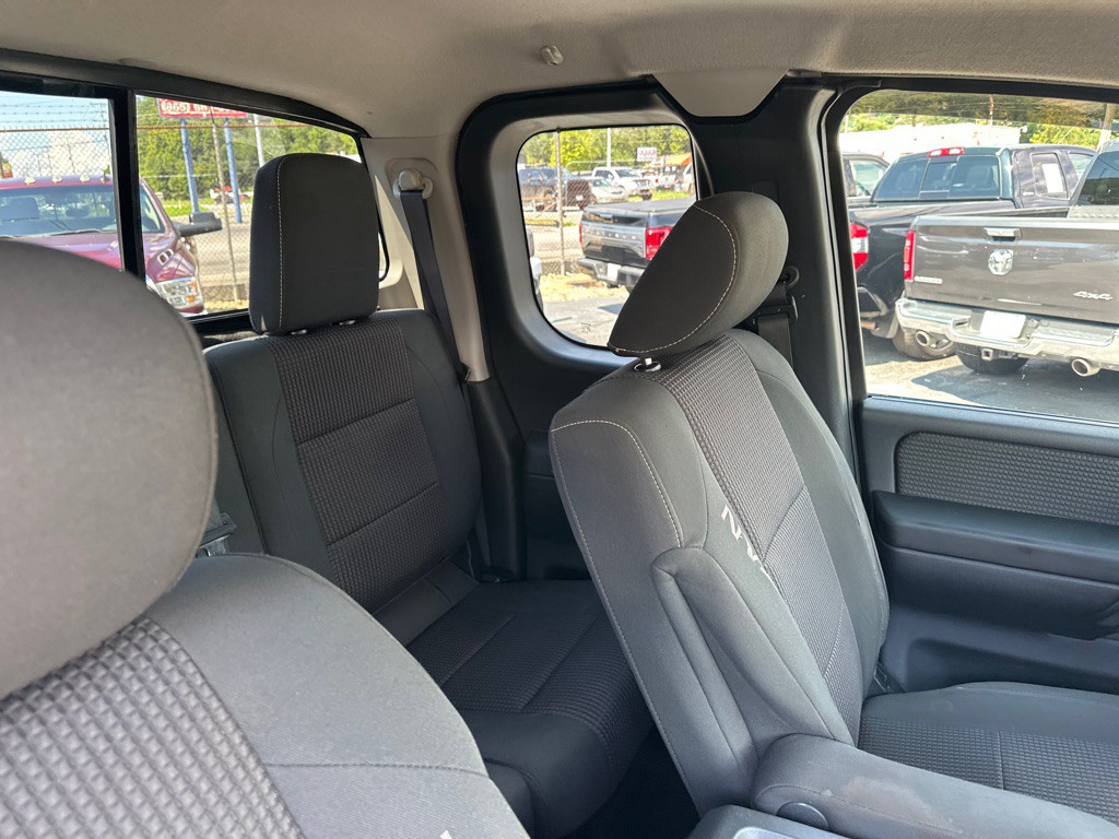 2013 Nissan Titan Image 11