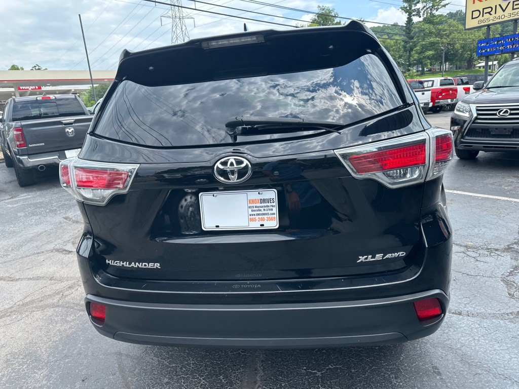 2016 Toyota Highlander Image 3
