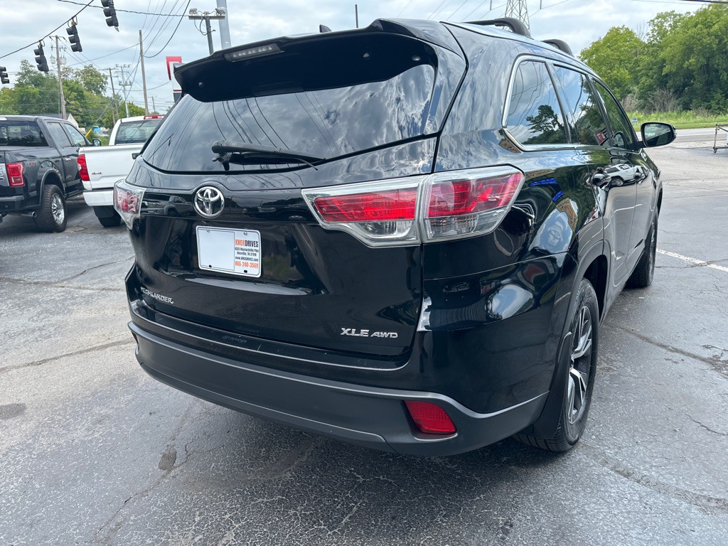 2016 Toyota Highlander Image 4