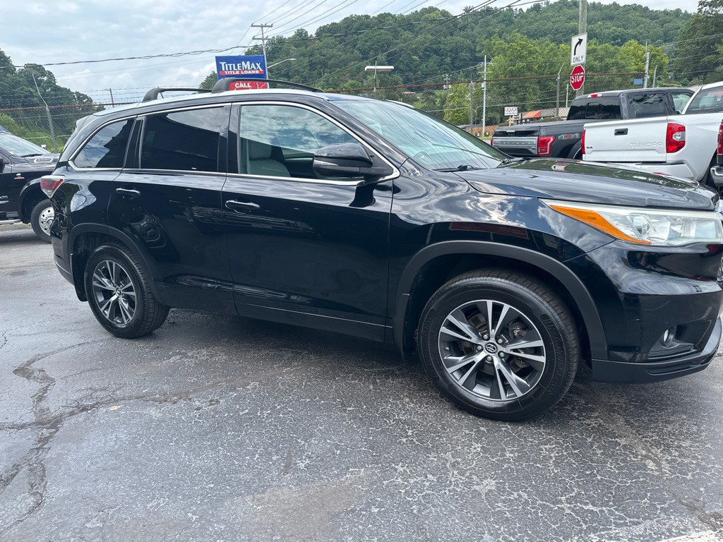 2016 Toyota Highlander Image 5
