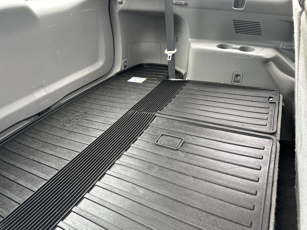 2016 Toyota Highlander Image 12