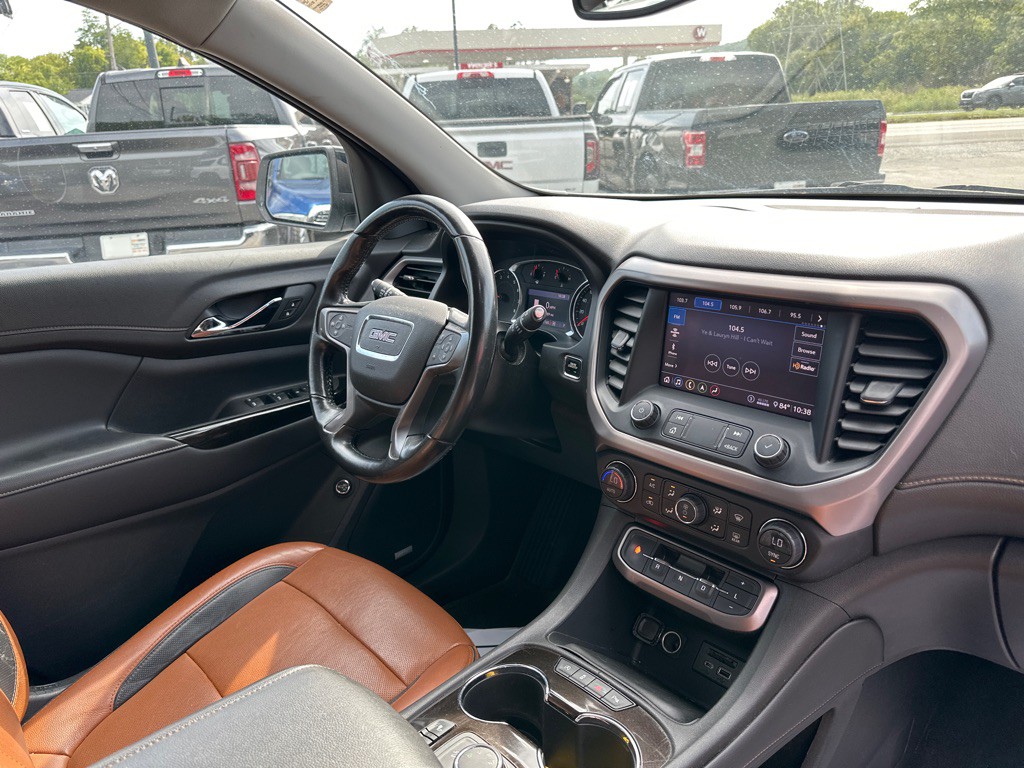 2020 GMC Acadia Image 8