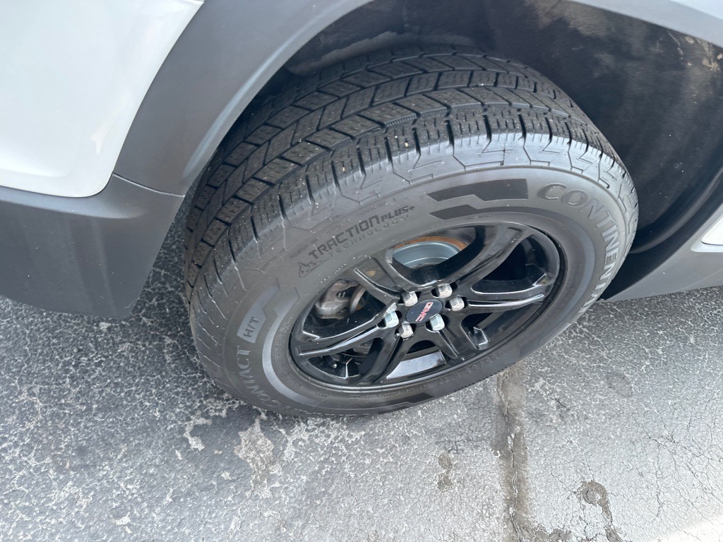 2020 GMC Acadia Image 12