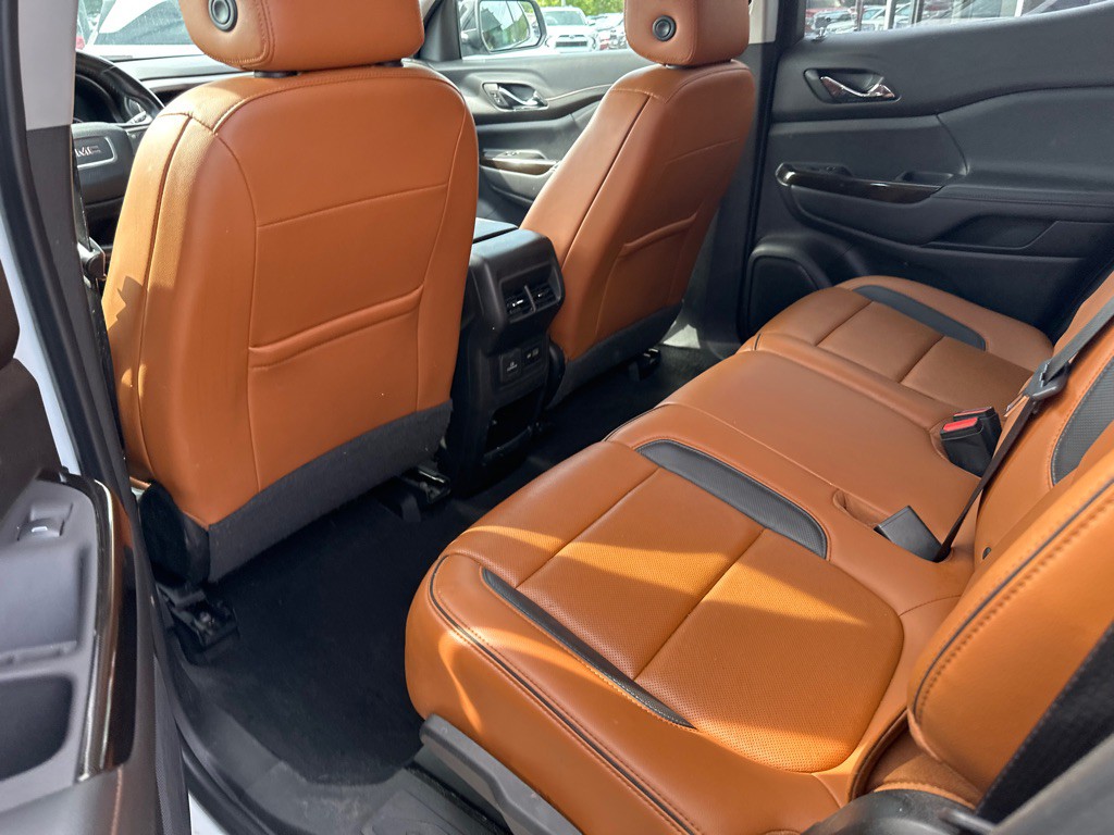 2020 GMC Acadia Image 14