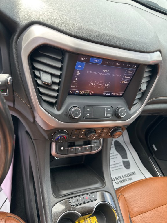 2020 GMC Acadia Image 17