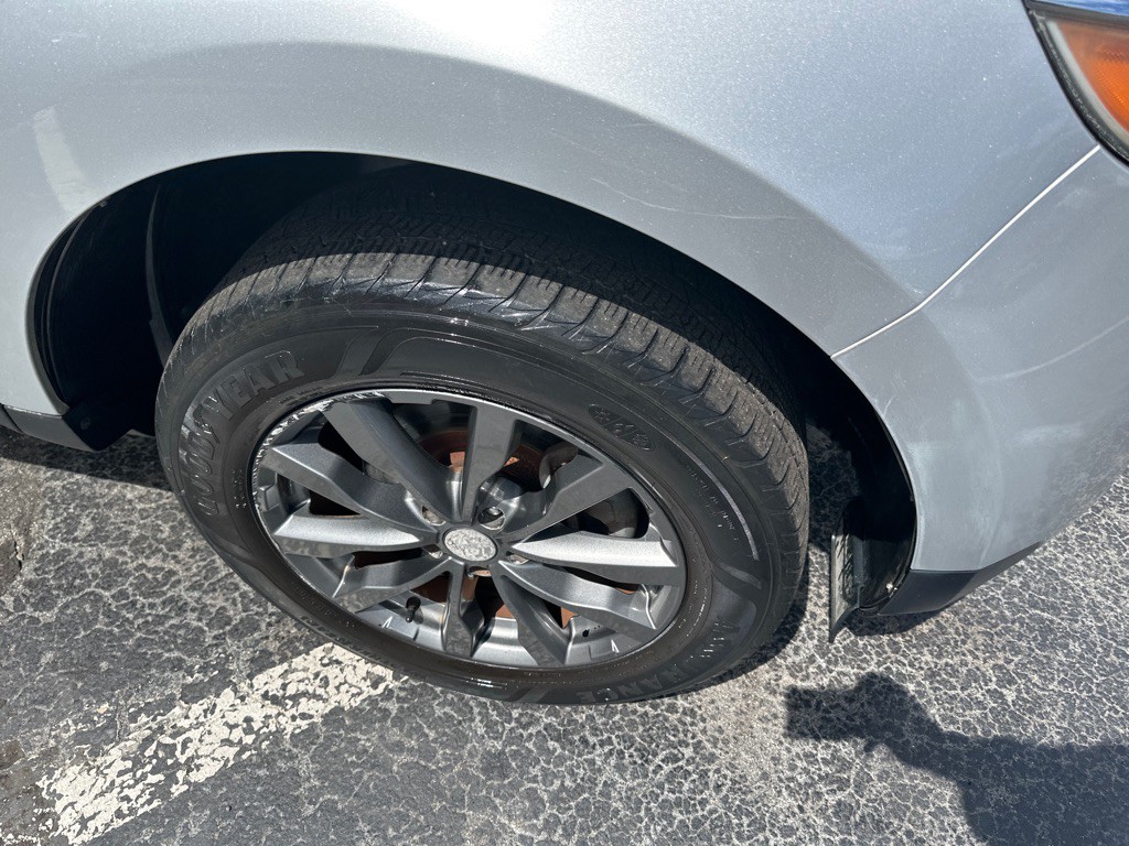2011 Ford Edge Image 7