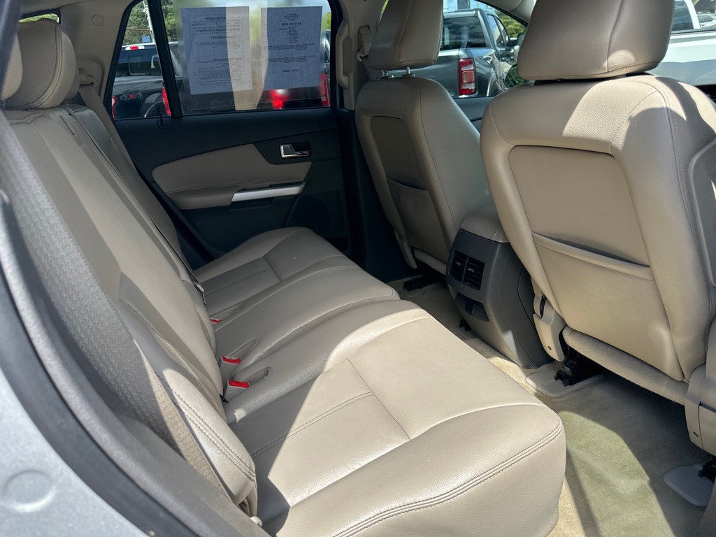 2011 Ford Edge Image 11