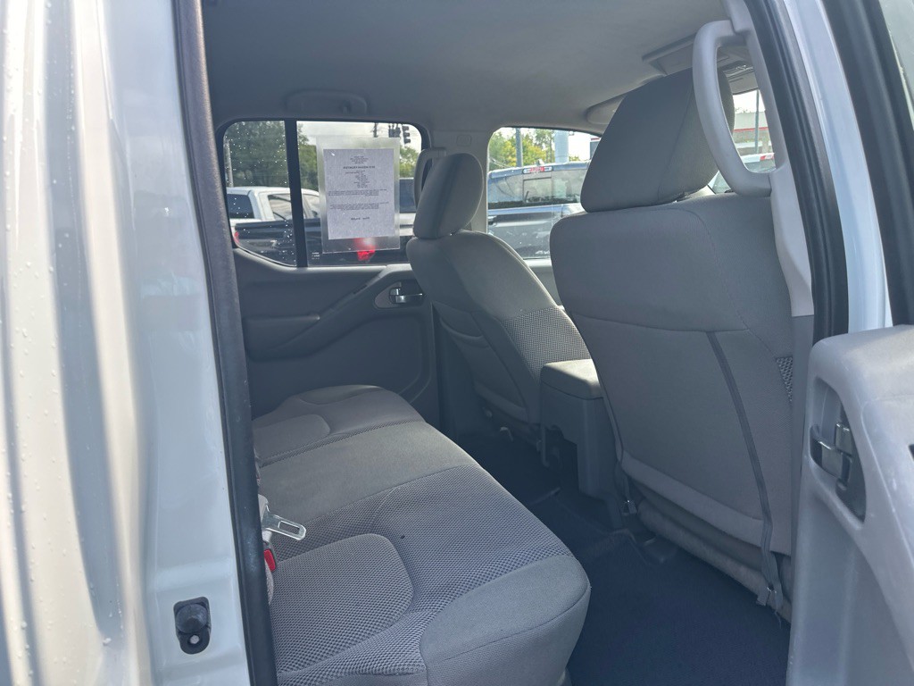 2019 Nissan Frontier Image 8