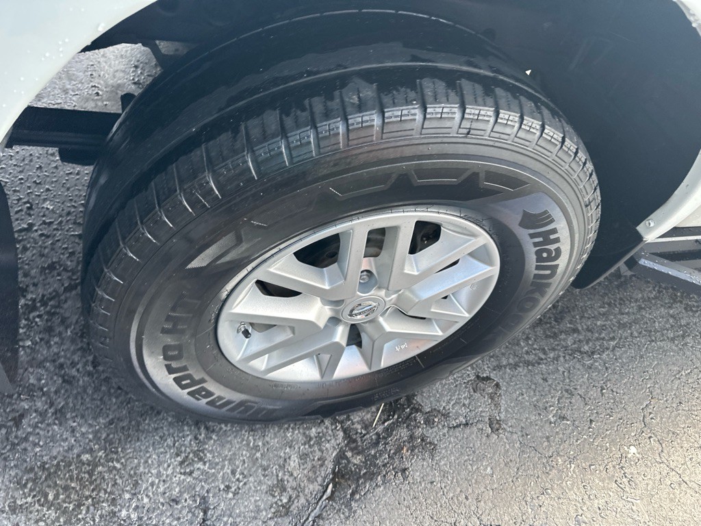 2019 Nissan Frontier Image 11