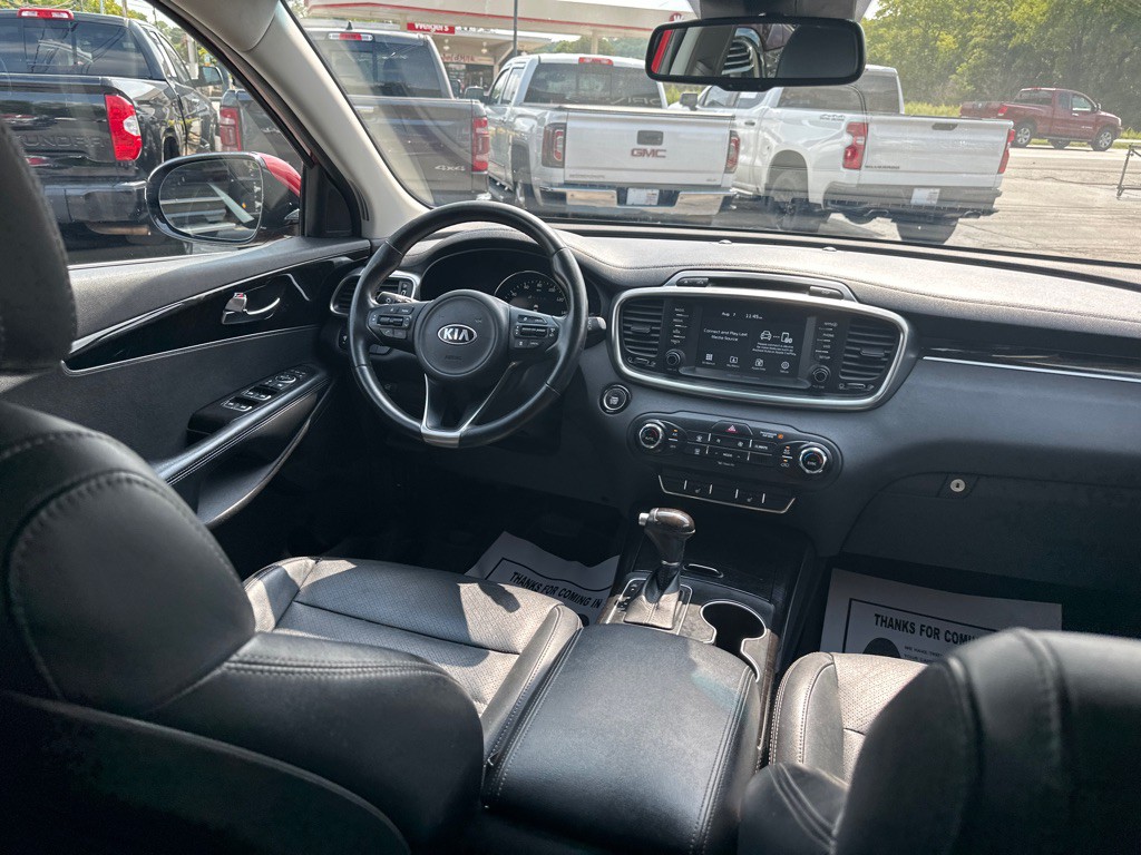 2017 Kia Sorento Image 12