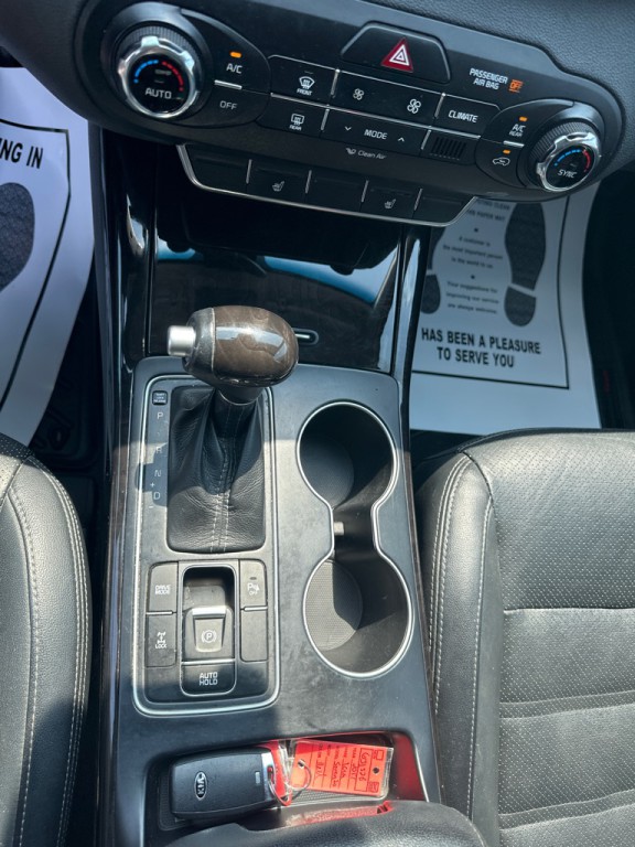 2017 Kia Sorento Image 19