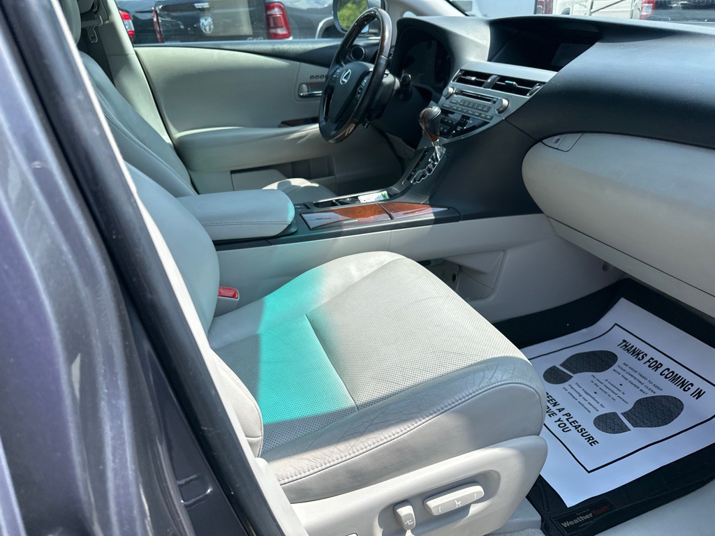 2012 Lexus RX Image 8