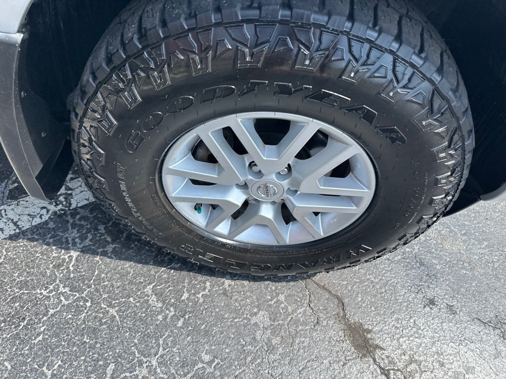 2018 Nissan Frontier Image 6